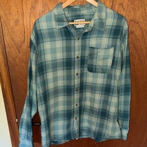 Marmot Men's Teal Plaid Button-Down Shirt